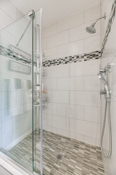 Building Photo - 525 22nd St