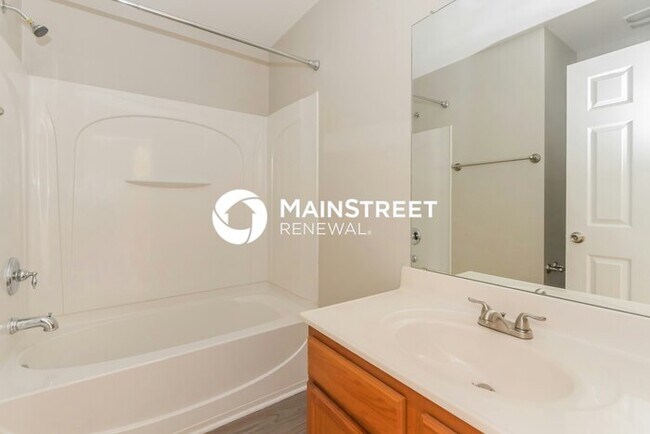 Building Photo - 4 Bedroom Pet-Friendly Home in Huntersvill...