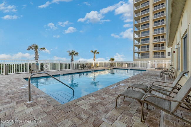 Building Photo - 1025 Jimmy Buffett Mem Hwy