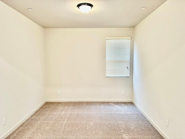 Building Photo - BRAND NEW 3/2 Century Home In Madera