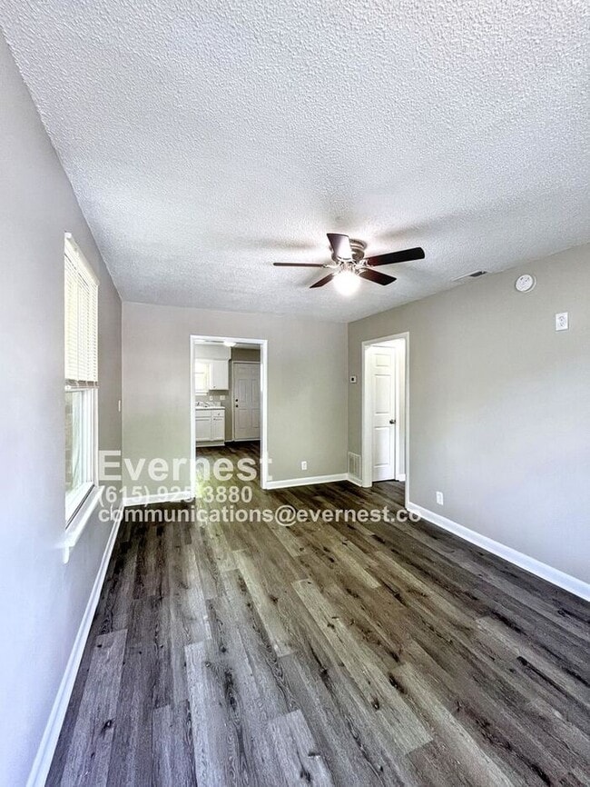 Building Photo - Spacious 4-Bedroom, 2-Bathroom Home with C...