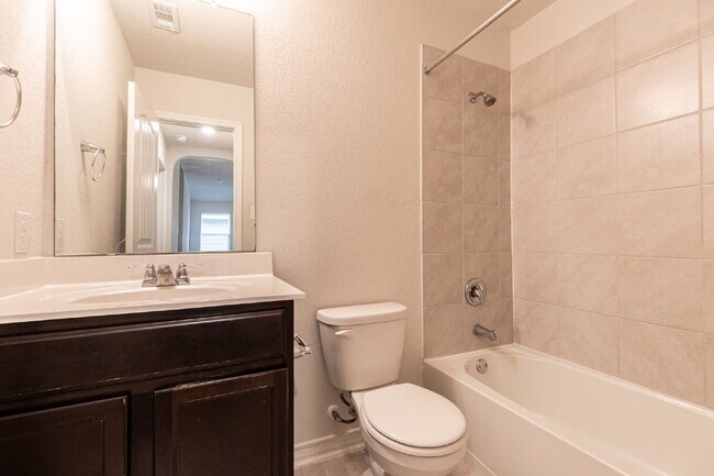 Building Photo - 2918 Lindenwood Run