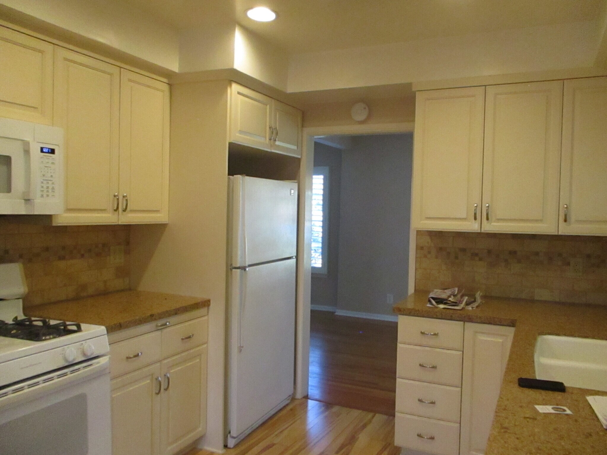 Building Photo - 12436 Cumpston St