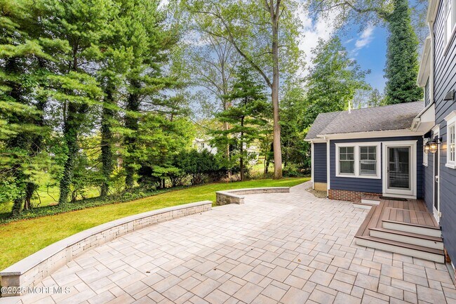 Building Photo - 20 Rustic Terrace