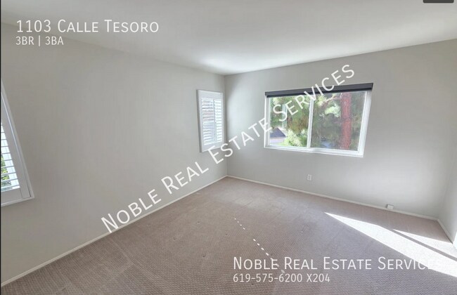 Building Photo - 1103 Calle Tesoro