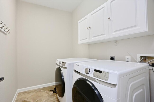 Building Photo - 26634 Godfrey Cove Ct
