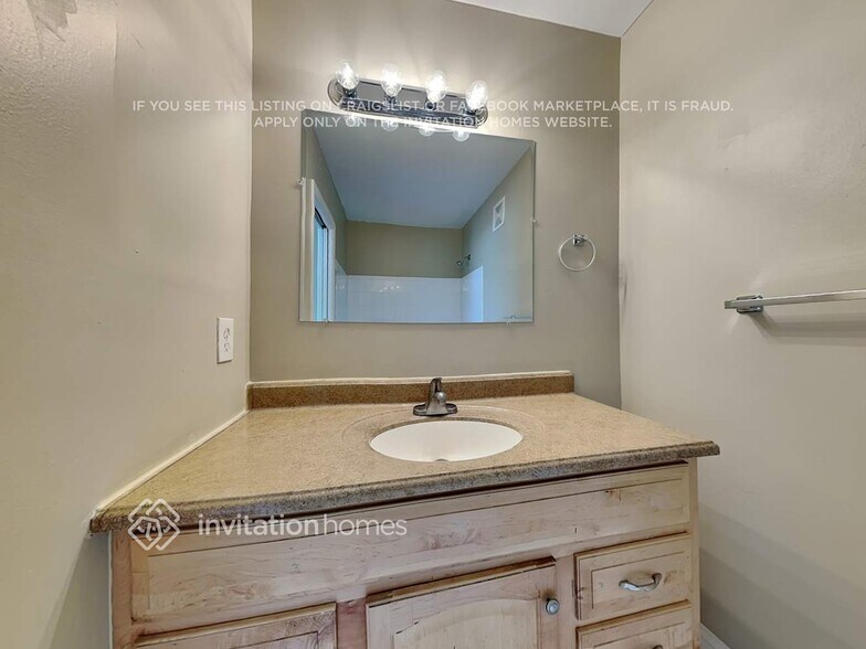 Building Photo - 9951 NW 56th Pl