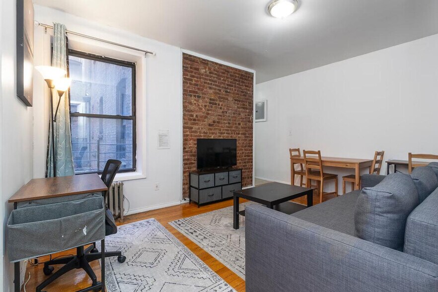 Building Photo - 1217 Park Ave
