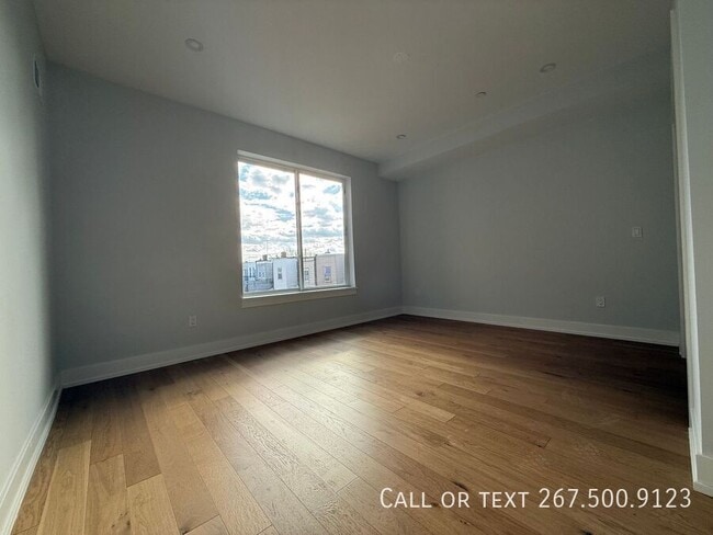 Building Photo - 3005 Gaul St