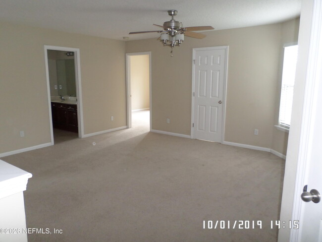 Building Photo - 11807 Templeton Rd