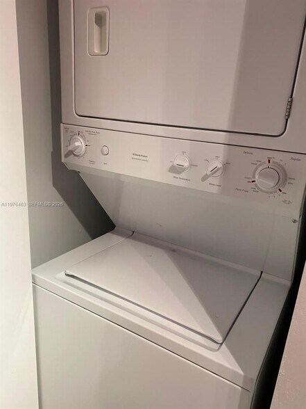 Building Photo - 18800 NE 29th Ave