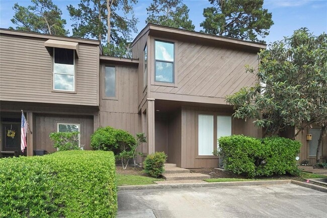 Primary Photo - 3230 Poe Dr
