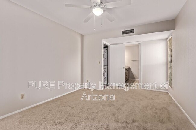 Building Photo - 8625 E Belleview Pl
