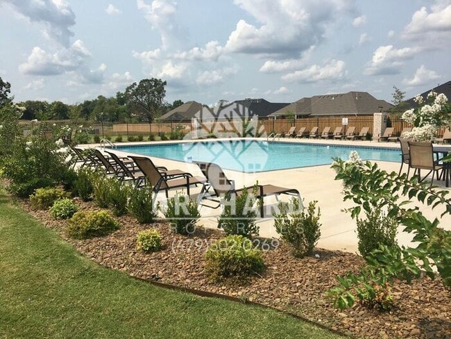 Building Photo - Tontitown- Single-Family Home- Spacious Ke...