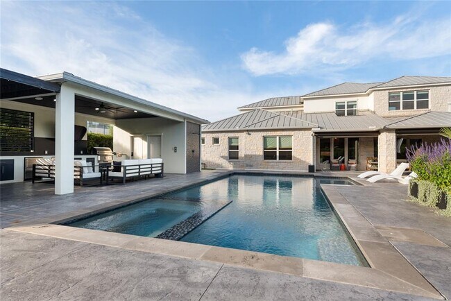 Building Photo - 716 Crestone Stream Dr