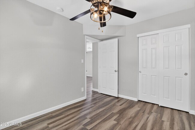 Building Photo - 1110 N 10th St