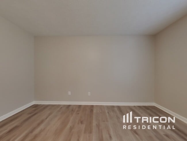 Building Photo - 203 Coldsprings Ct