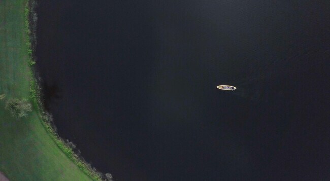 Building Photo - 7701 Pine Island Way