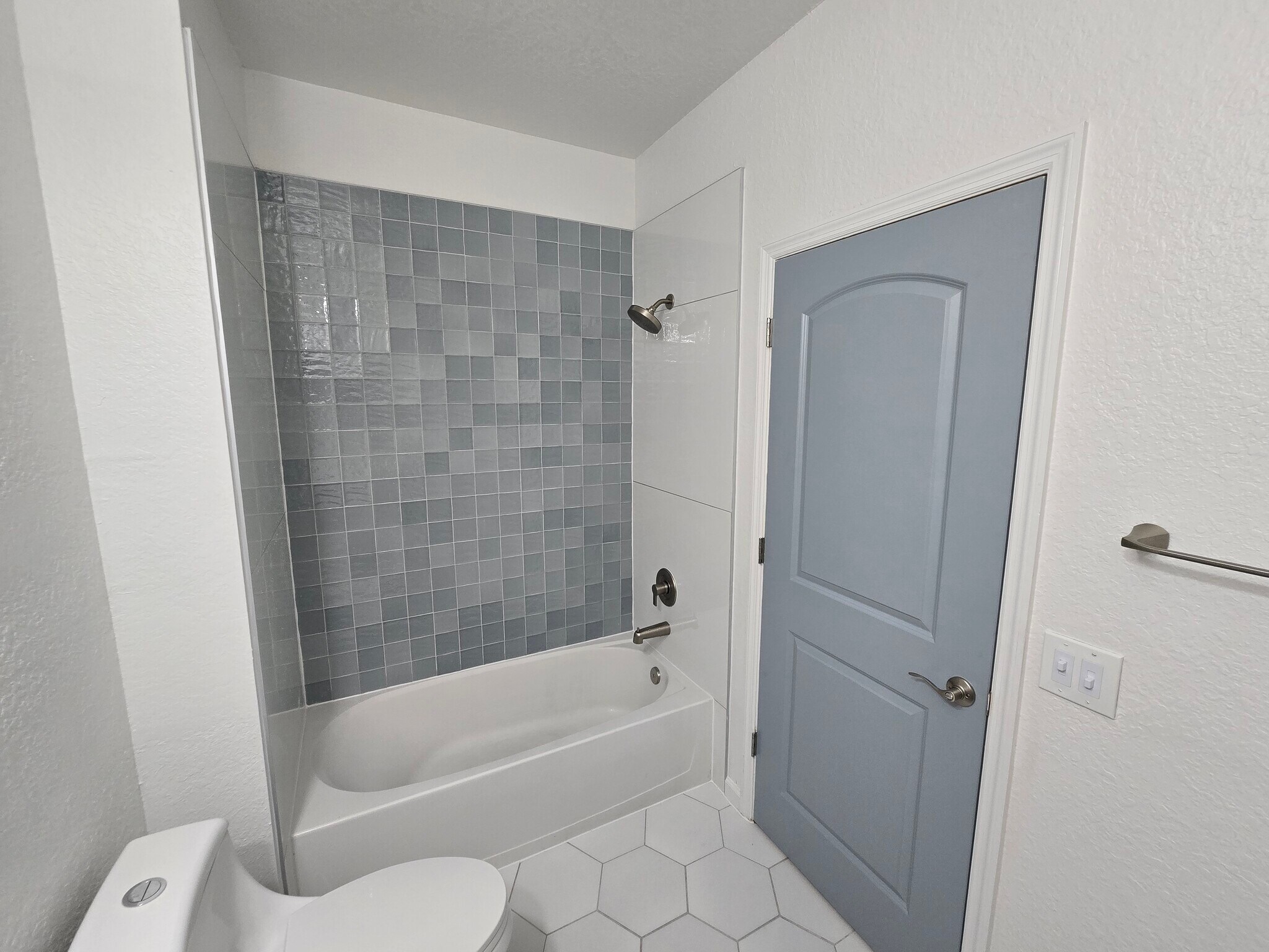 Building Photo - 6137 Metrowest Blvd