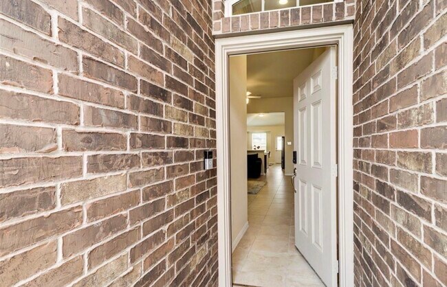 Building Photo - 15122 Provost Craig Dr