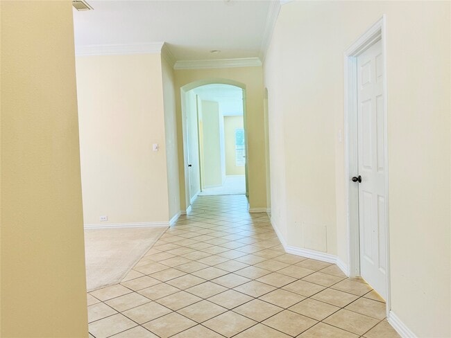 Building Photo - 23247 Dewflower Dr