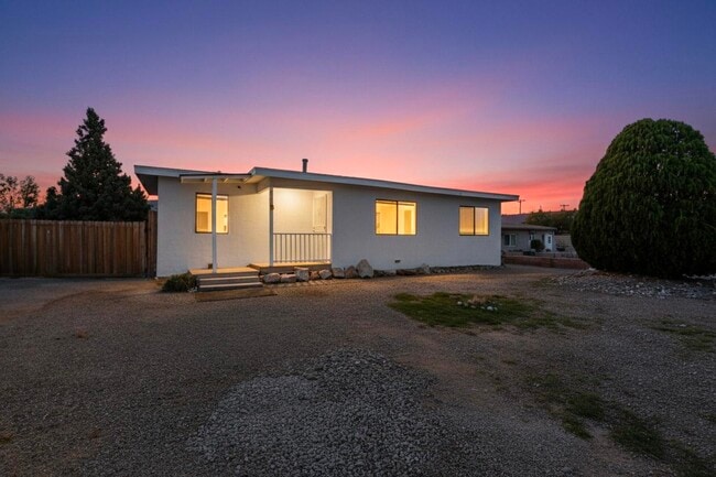 Building Photo - 165 Hilton Ave NW