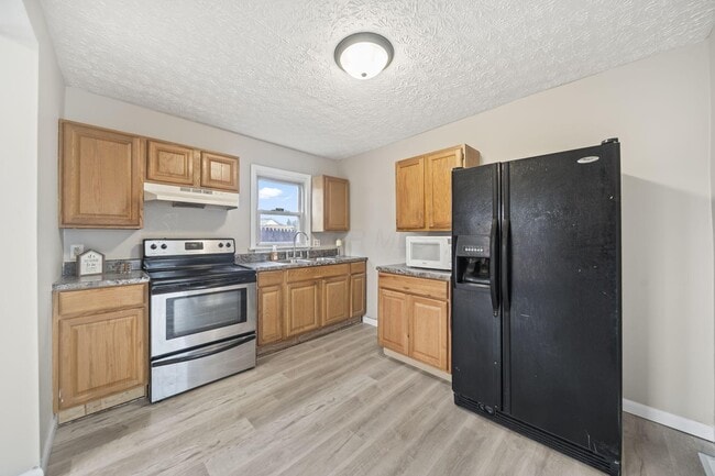 Building Photo - 2709 Kilbourne Ave