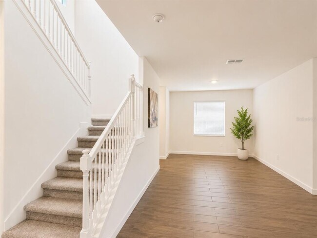 Building Photo - 15115 Sea Salt Wy