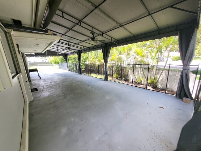 Building Photo - 9749 SW 213th Terrace