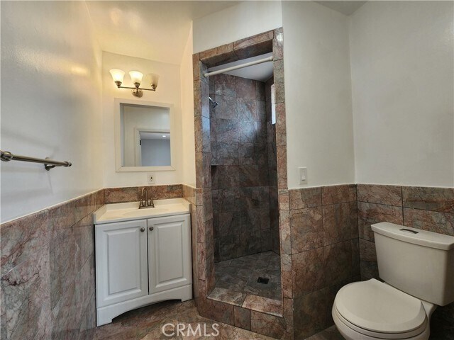 Building Photo - 14329 Emelita St