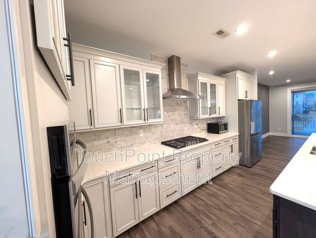 Building Photo - 2632 Ensemble Ct