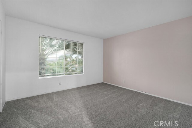 Building Photo - 2372 Stallion Dr