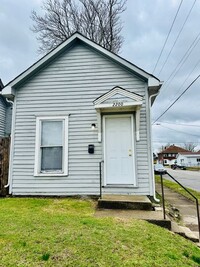 Building Photo - Cottage - Studio/1 bedroom