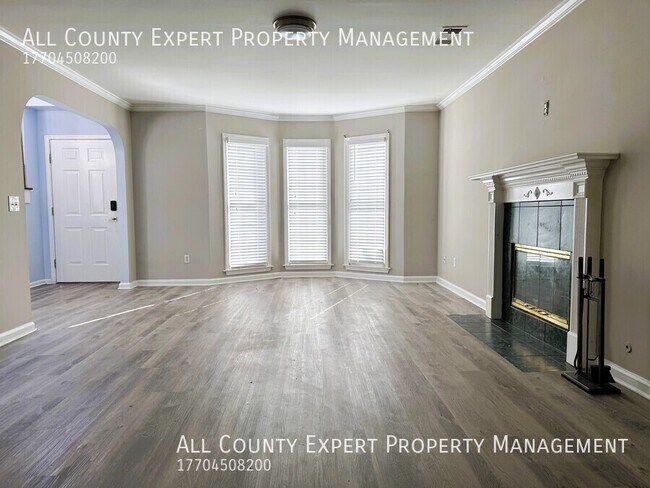 Building Photo - 1565 Ox Bridge Ct NW