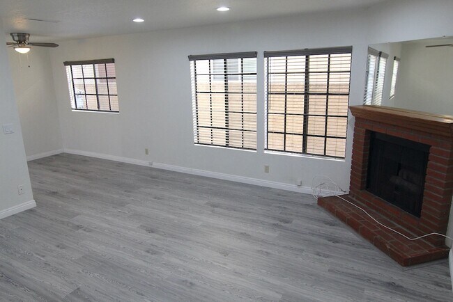 Building Photo - 4721 Kester Ave