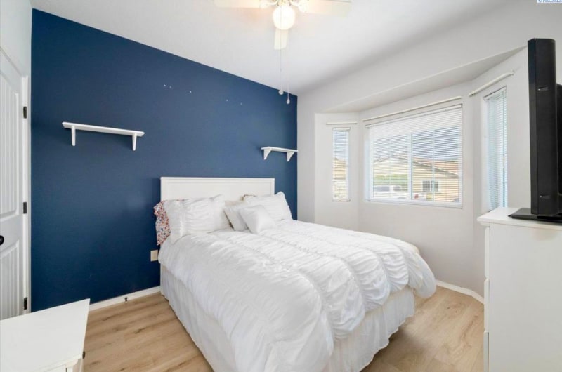 Building Photo - 4215 W 2nd Ave