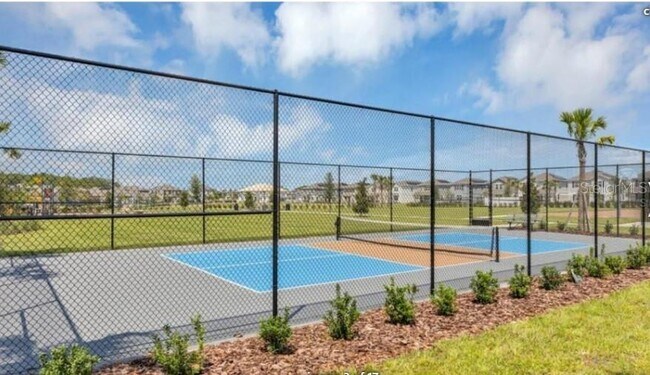 Building Photo - 2667 Skyline Lp