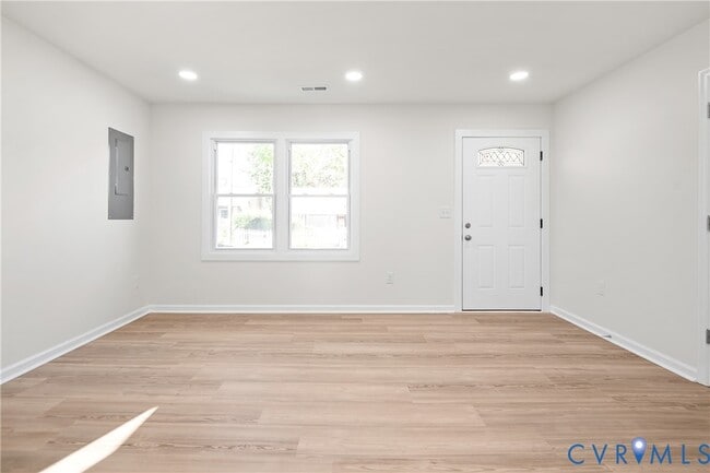 Building Photo - 1723 Blair St