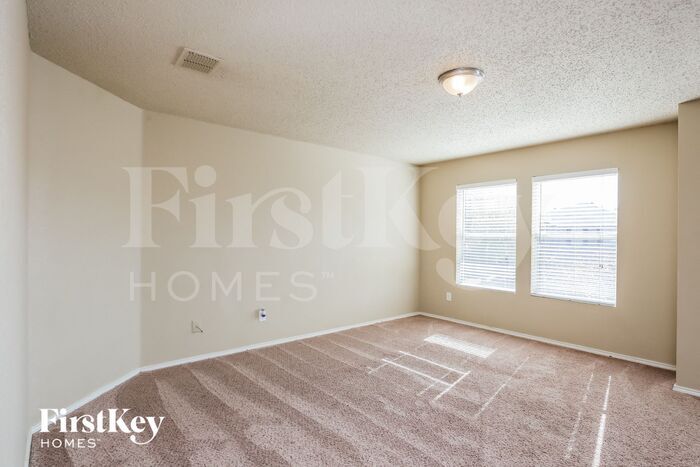 Building Photo - 2980 Santa Sabina Dr