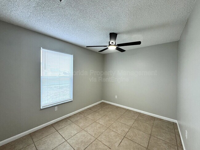 Building Photo - 563 Fort Smith Blvd