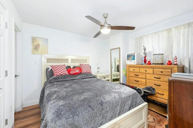 Building Photo - 1302 US-98