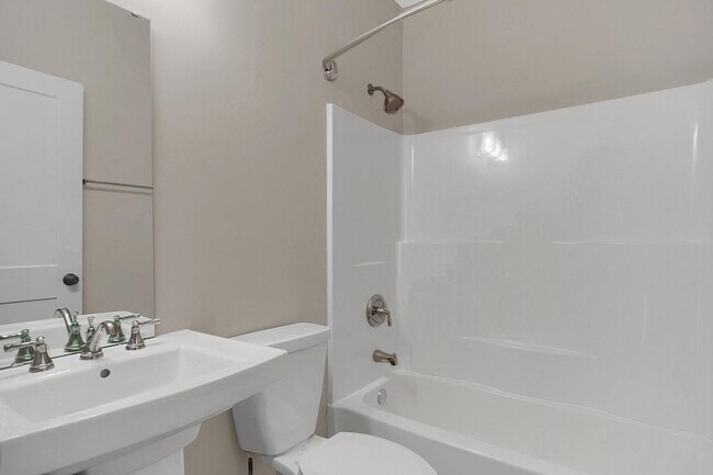 Building Photo - 3723-3725 S. Kingshighway