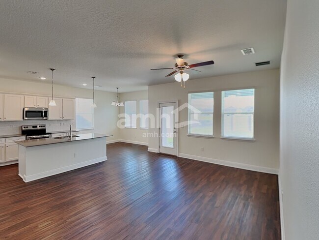 Building Photo - 2753 Ponds Trl