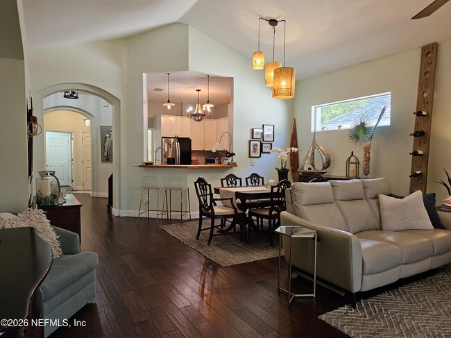 Building Photo - 216 Salt Grass Ct