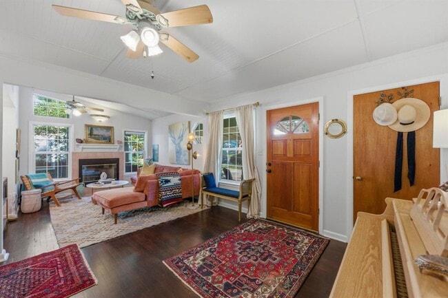 Building Photo - 1101 Arcadia Ave