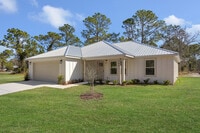 Building Photo - 706 S Brevard St