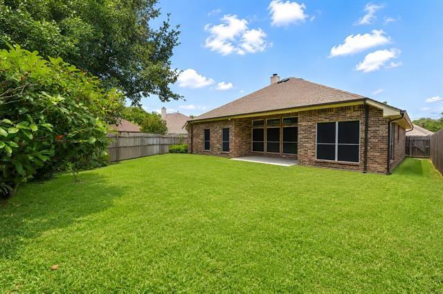 Building Photo - 2230 Park Hurst Dr