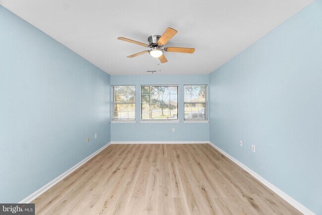 Building Photo - 8378 Montgomery Run Rd