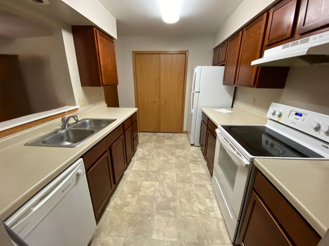 Building Photo - 1132 Morraine View Dr
