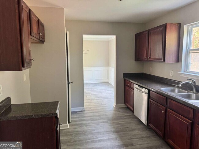 Building Photo - 3140 Ridge Hill Pkwy